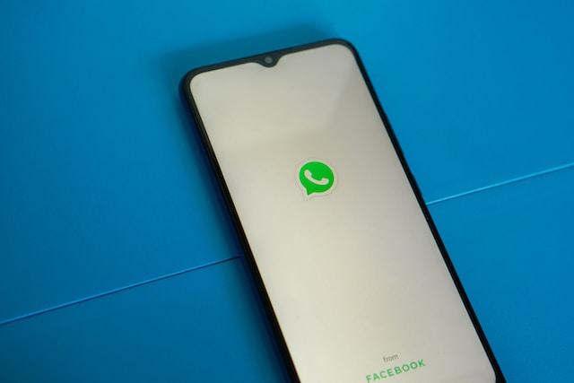 WhatsApp to Soon Introduce Email Verification